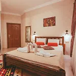 فندق مبيت وإفطار Pigeon Valley Stone House 4*