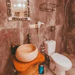 Pigeon Valley Stone House فندق مبيت وإفطار