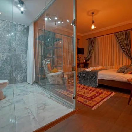 Bed & Breakfast Pigeon Valley Stone House 4*