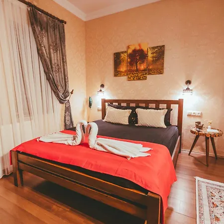 Bed and Breakfast Pigeon Valley Stone House 4*