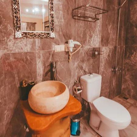 Pigeon Valley Stone House Bed & Breakfast