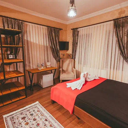 Bed and Breakfast Pigeon Valley Stone House 4*