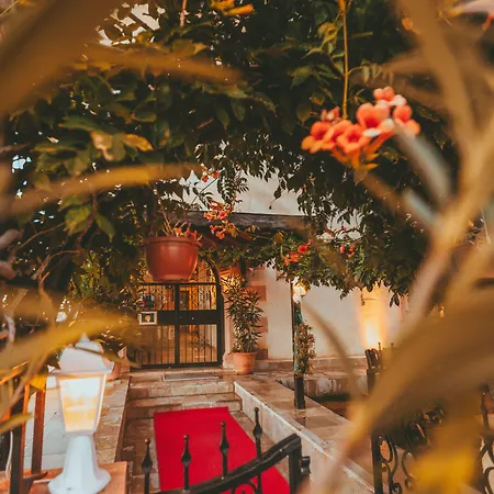 Bed & Breakfast Pigeon Valley Stone House