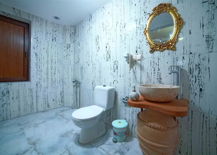 Pigeon Valley Stone House