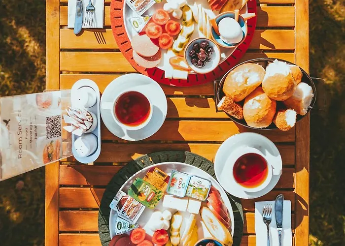 Pigeon Valley Stone House Bed & Breakfast 4*