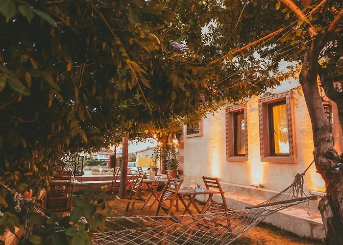 Pigeon Valley Stone House 4*