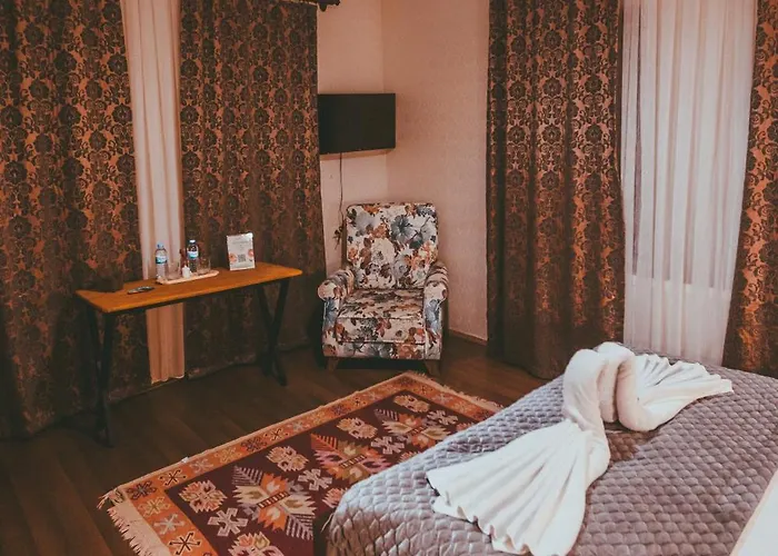 Pigeon Valley Stone House Bed & Breakfast Üçhisar