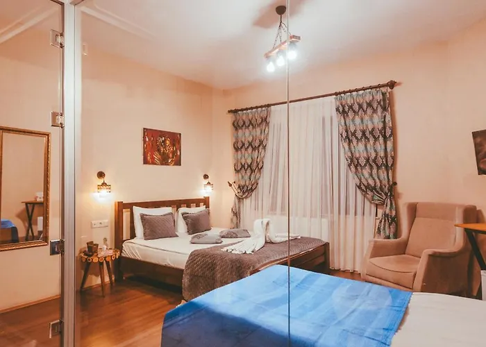 Pigeon Valley Stone House Bed & Breakfast