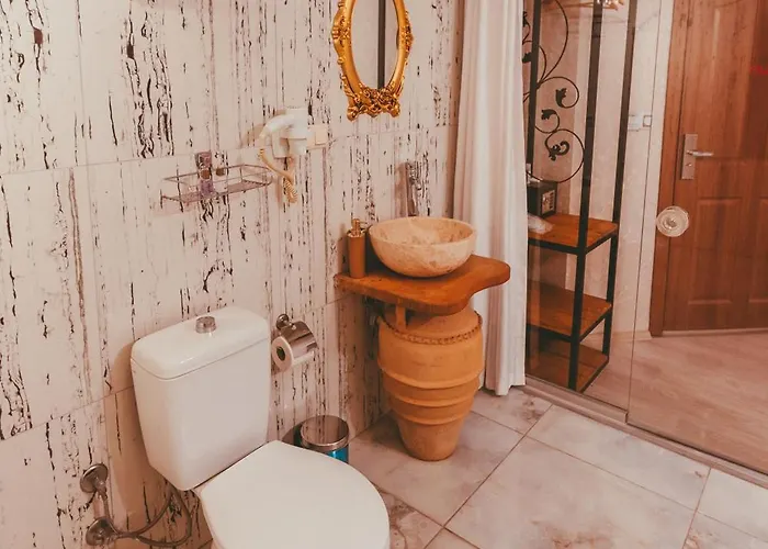 Pigeon Valley Stone House 4*