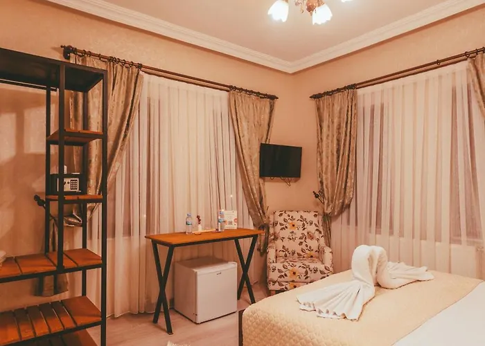 Pigeon Valley Stone House