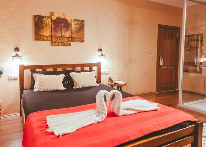 Pigeon Valley Stone House Bed & Breakfast 4*